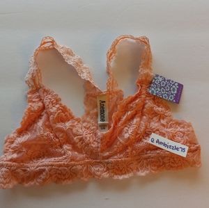 Anemone Floral Lace Racerback Bralette in Peach